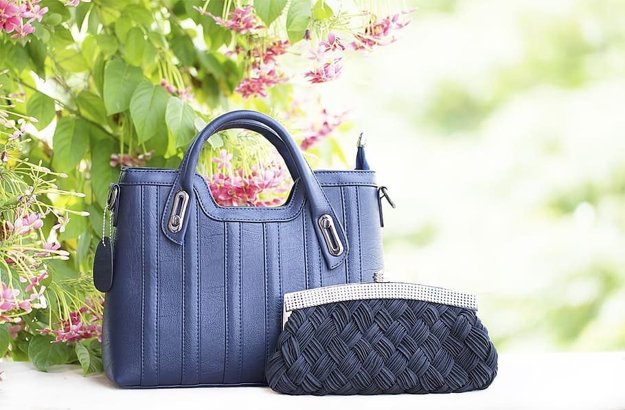 Bags and purses for ladies